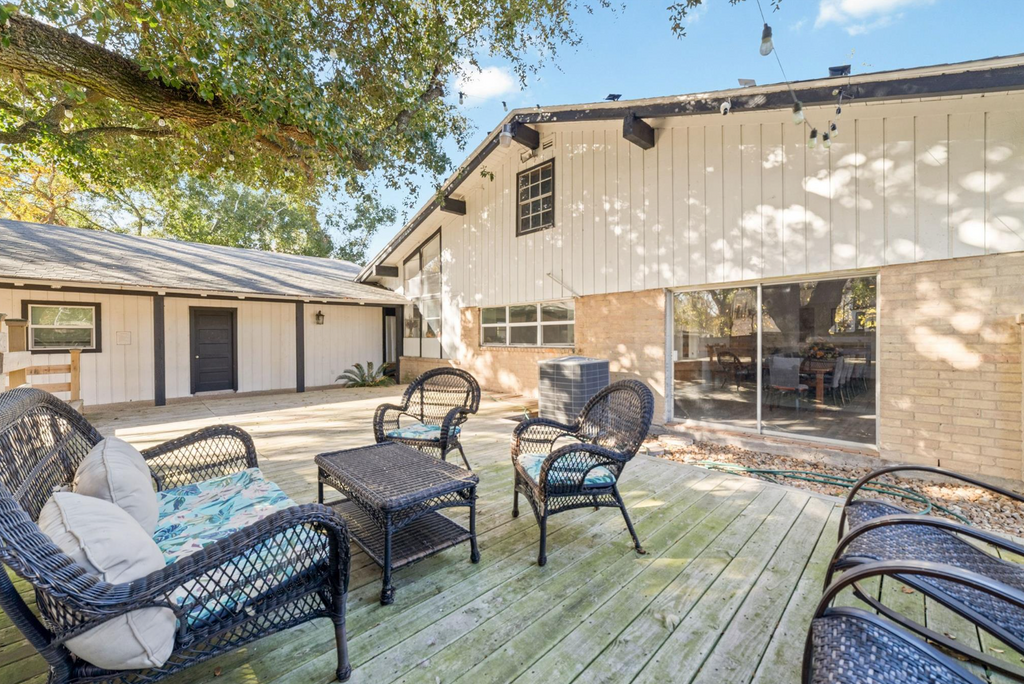 8808 Wateka Drive, Houston, Texas, 77074