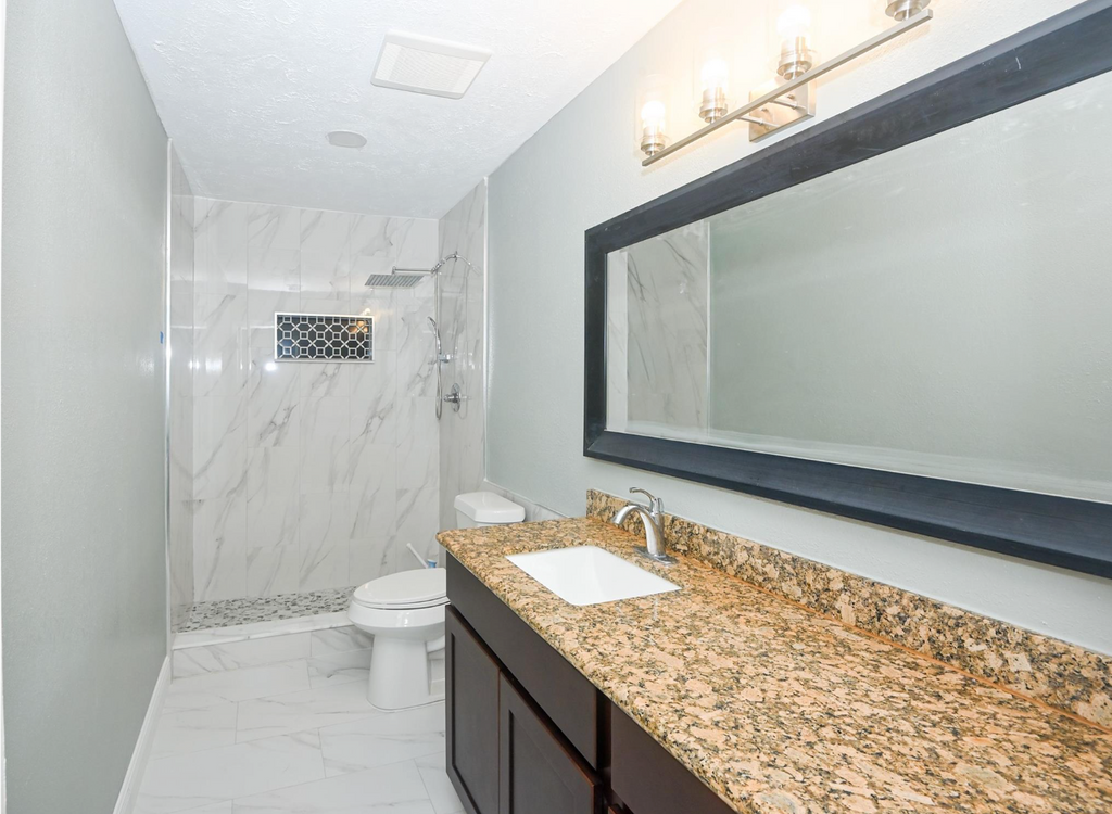 7522 Jackwood Street, Houston, Texas, 77074