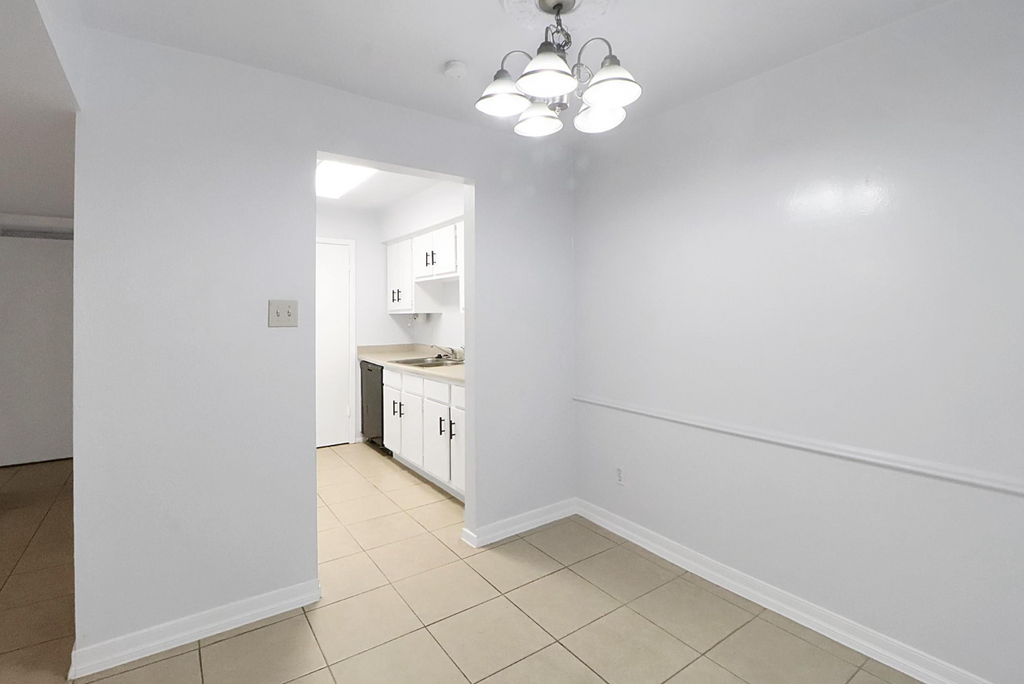 5929 Queensloch Drive #234, Houston, Texas, 77096