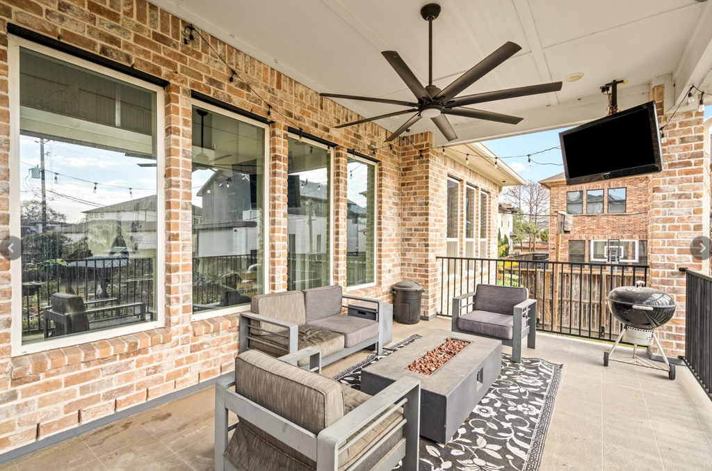 5319 Braesheather Drive, Houston, Texas, 77096