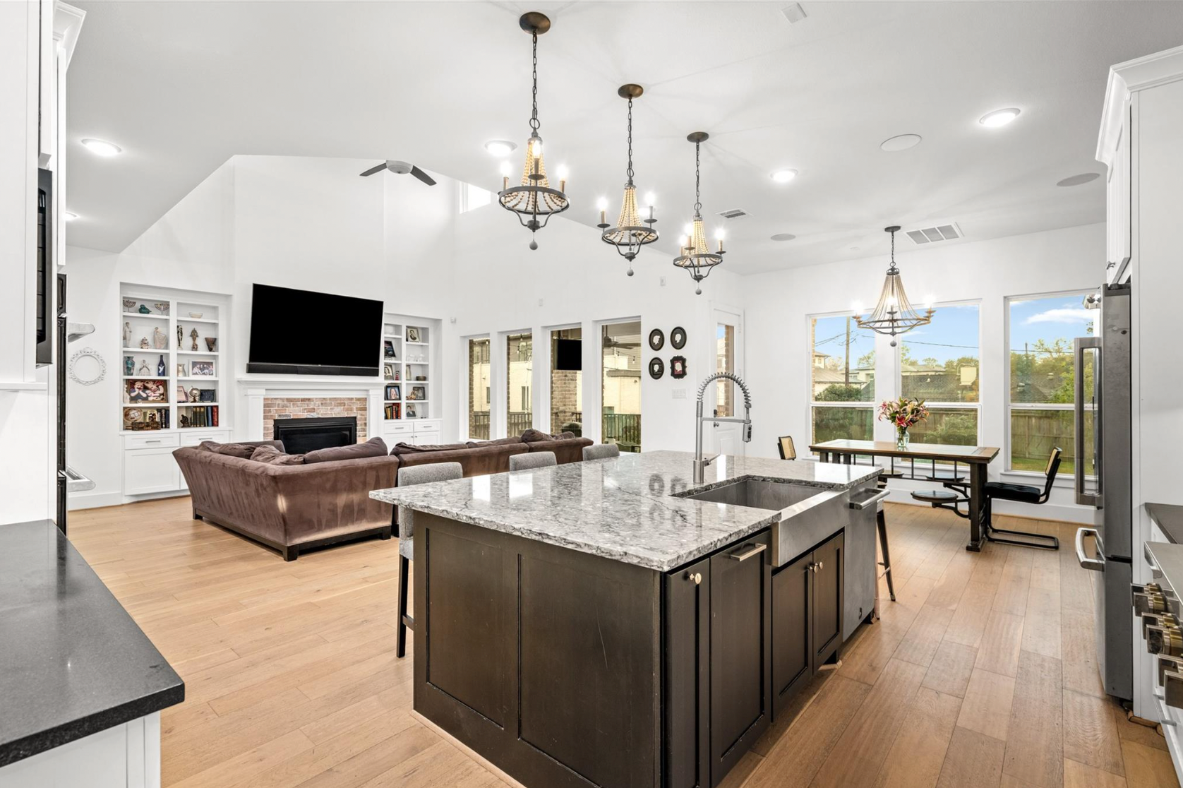 5319 Braesheather Drive, Houston, Texas, 77096