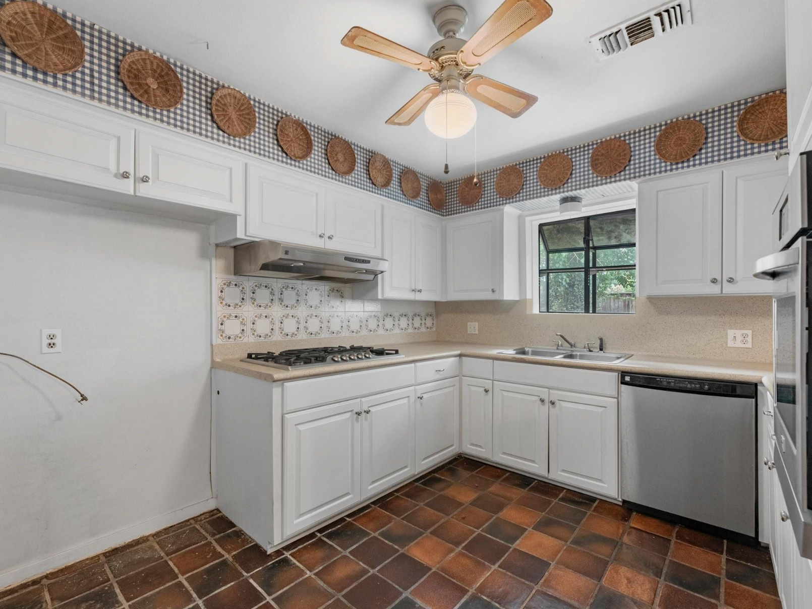 4910 Yarwell Drive, Houston, Texas, 77096-4235